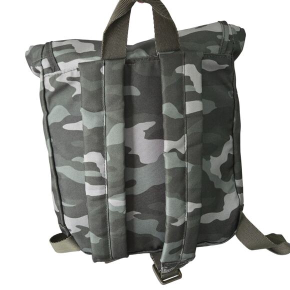 Victorias Secret Pink Camouflage Mini Backpack Buckle Strap Drawstring Green Bag - Picture 2 of 10